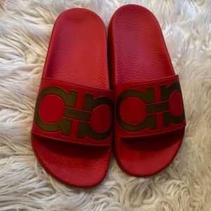 Salvatore Ferragamo Slide 6